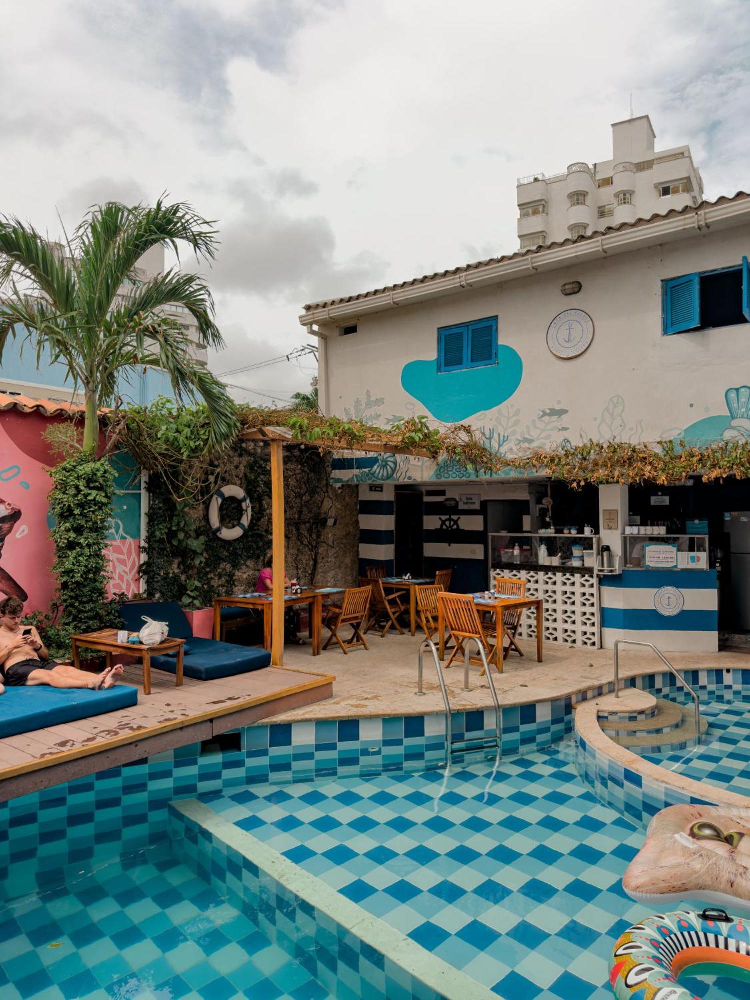 Casa Del Puerto Hostel & Suites Картахена Экстерьер фото