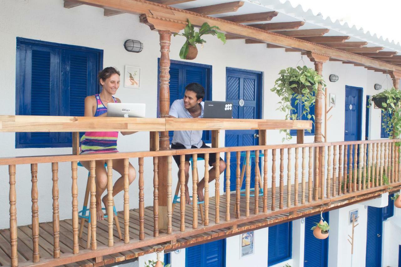 Casa Del Puerto Hostel & Suites Картахена Экстерьер фото